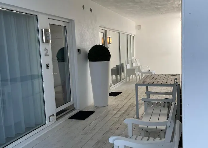 Halllandsnes Apartments