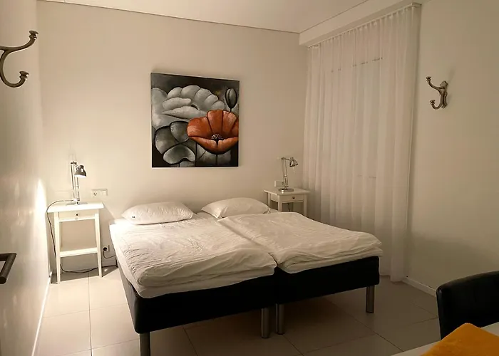 Halllandsnes Apartments